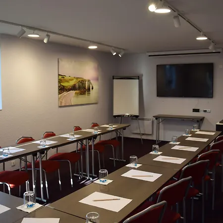 Hotel Brit Caen 3*