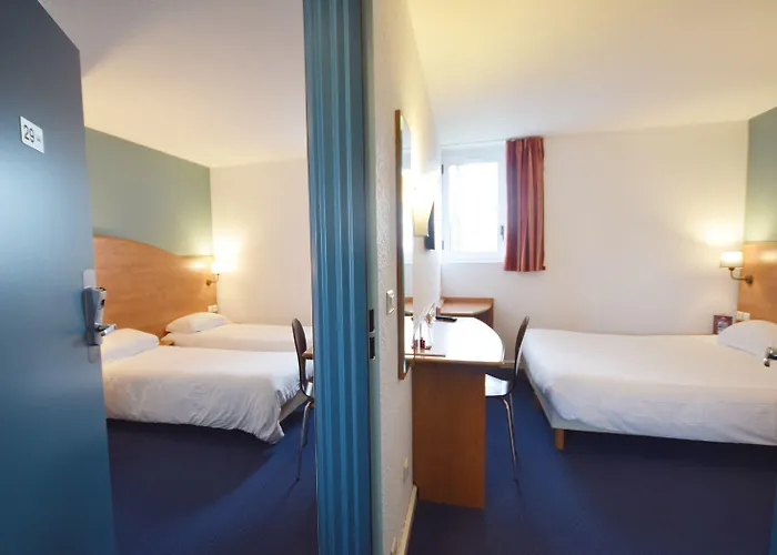 Hotel Brit Caen 3*